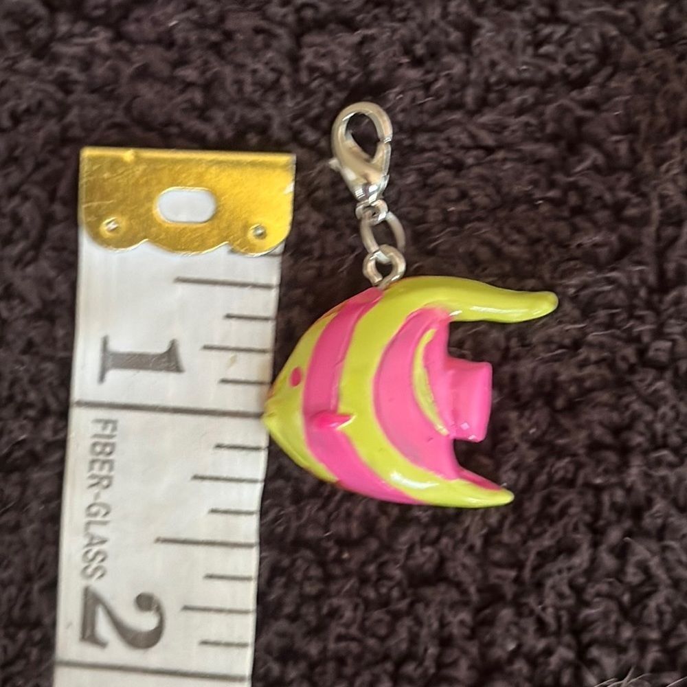 Cute Angel Fish Zipper Pull – Pink & Yellow Accessory for Zippers or Keychains